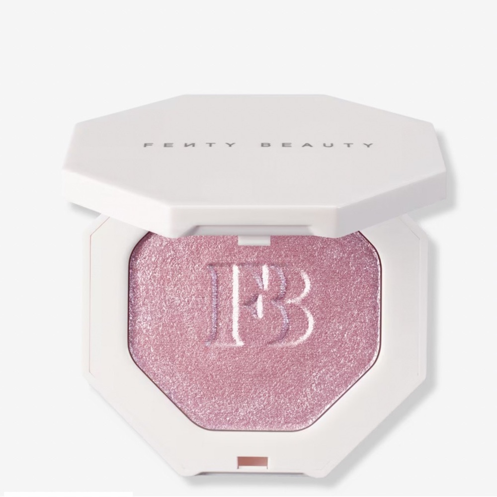 NEW Fenty Beauty Killawat Freestyle
Highlighter in Wattabrat